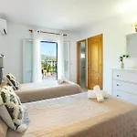 Hort De Siller By Villa