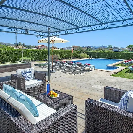 Hort De Siller By Villa