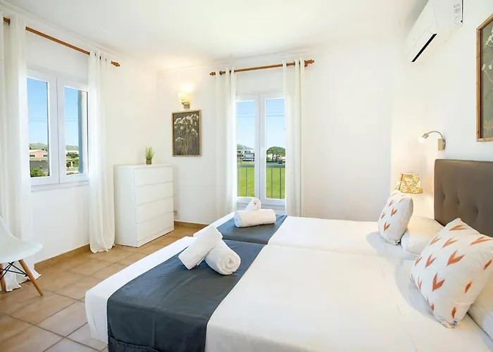 Villa Hort De Siller By *