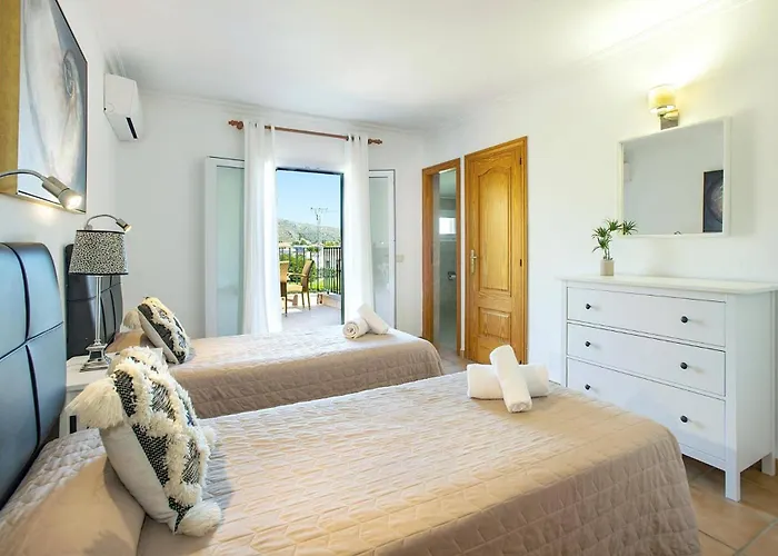 Hort De Siller By Villa